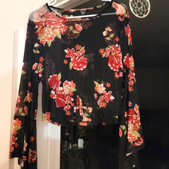 Tops - Sheer flower print top